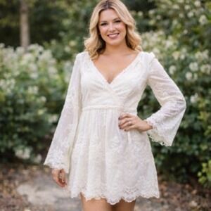 PrettyLittleThing White Lace Mini Dress Womens 6 Bell Sleeve Boho Party